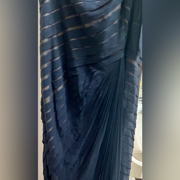 Tadashi Shoji Evening Gown - Picture 2 of 7